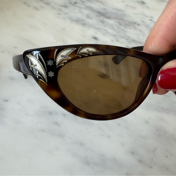 Gucci Unique Mother of Pearl Cat Eye Sunglasses - Picture 9 of 13